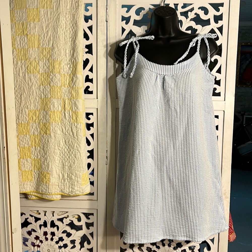Green Envelope Los Angeles, super cute summer mini. Xl
